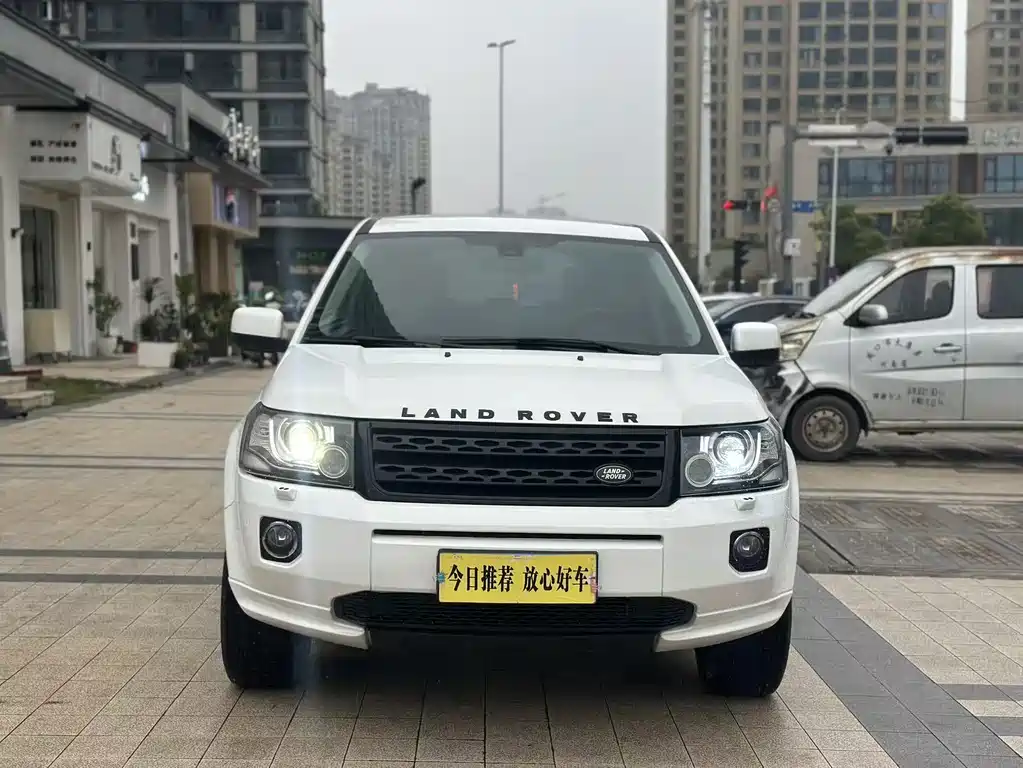 Land Rover Freelander 2 2014 — фото 2