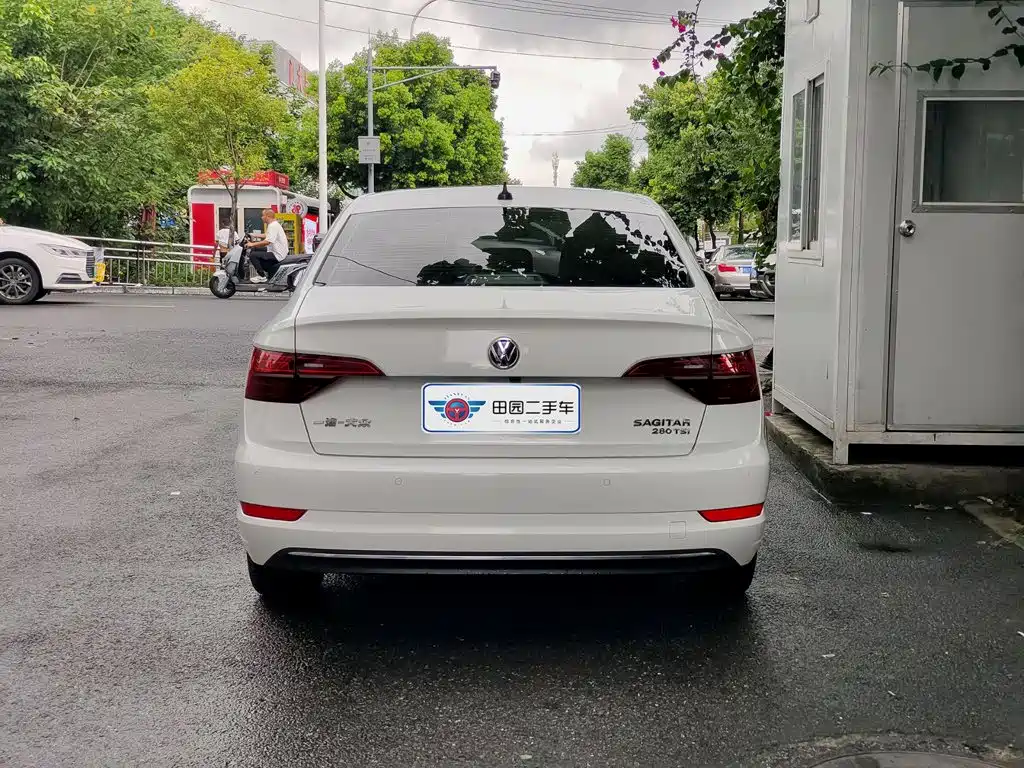 Volkswagen Sagitar 2022