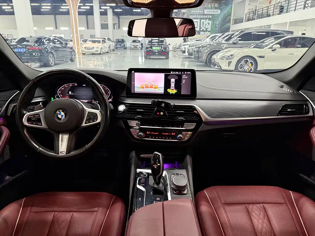 BMW 5 Series 2021