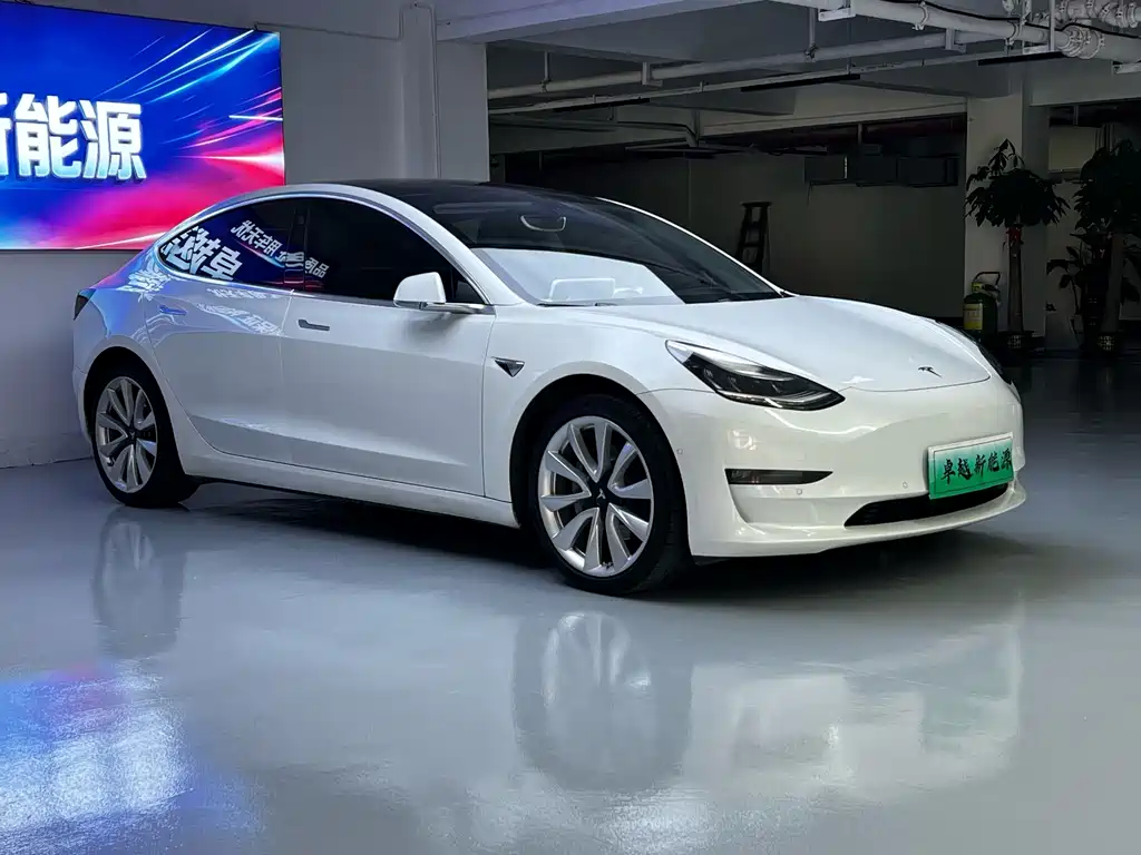 Tesla Model 3 2020 — фото 3