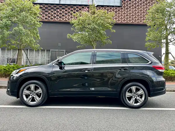 Toyota Highlander 2018