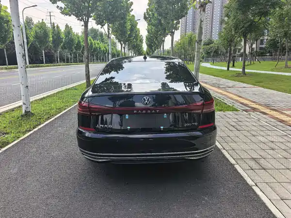 Volkswagen Passat 2024