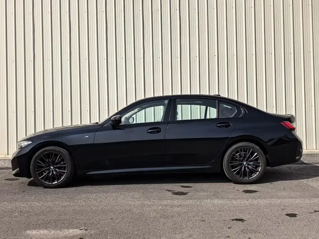 BMW 3 Series 2024