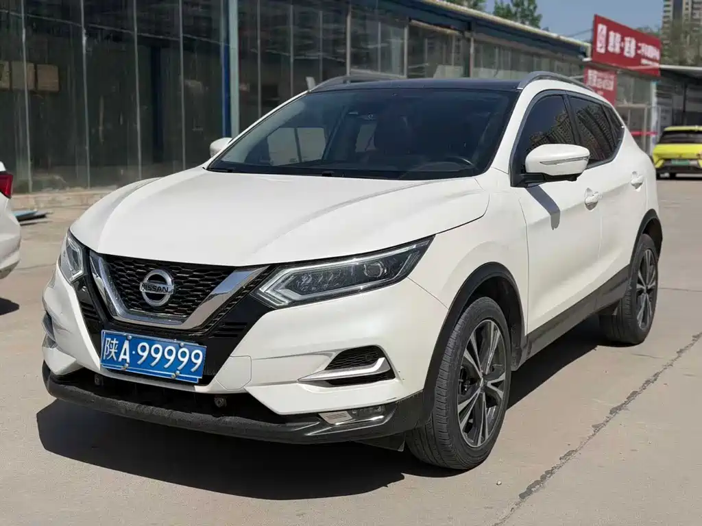 Nissan Qashqai 2023 — фото 1