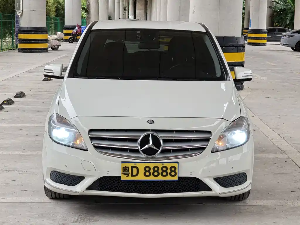 Mercedes-Benz B-Class 2013