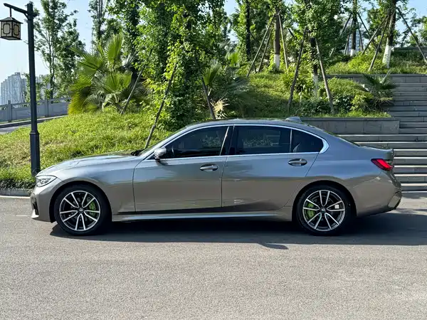 BMW 3 Series 2021