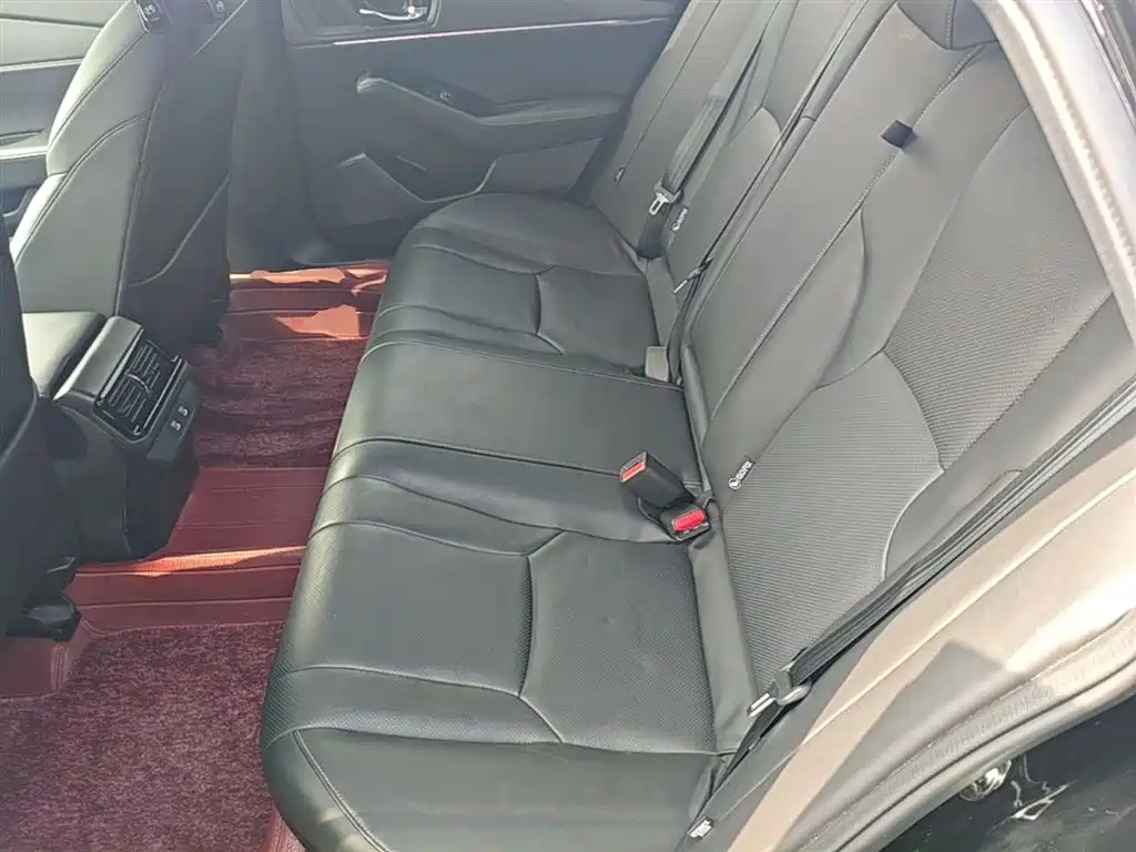 Honda Accord 2023 — фото 17