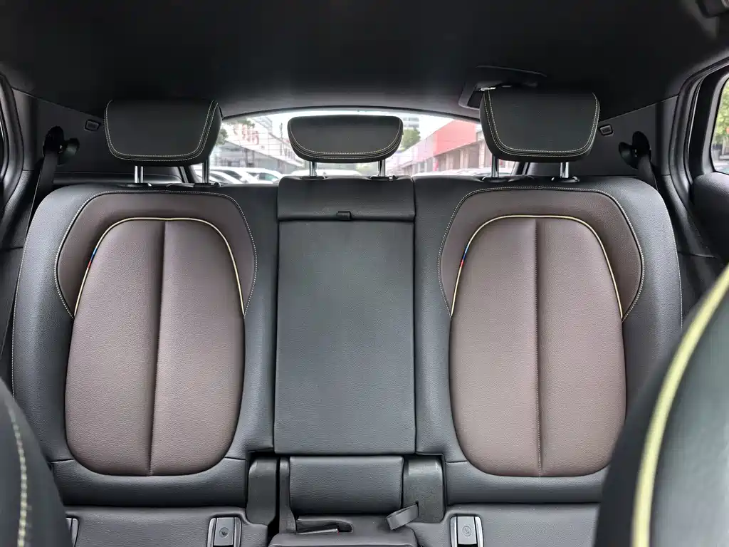 BMW X2 2023 — фото 14