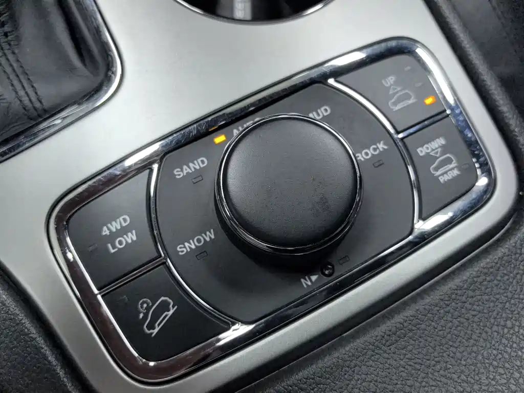 Jeep Grand Cherokee 2019 — фото 11