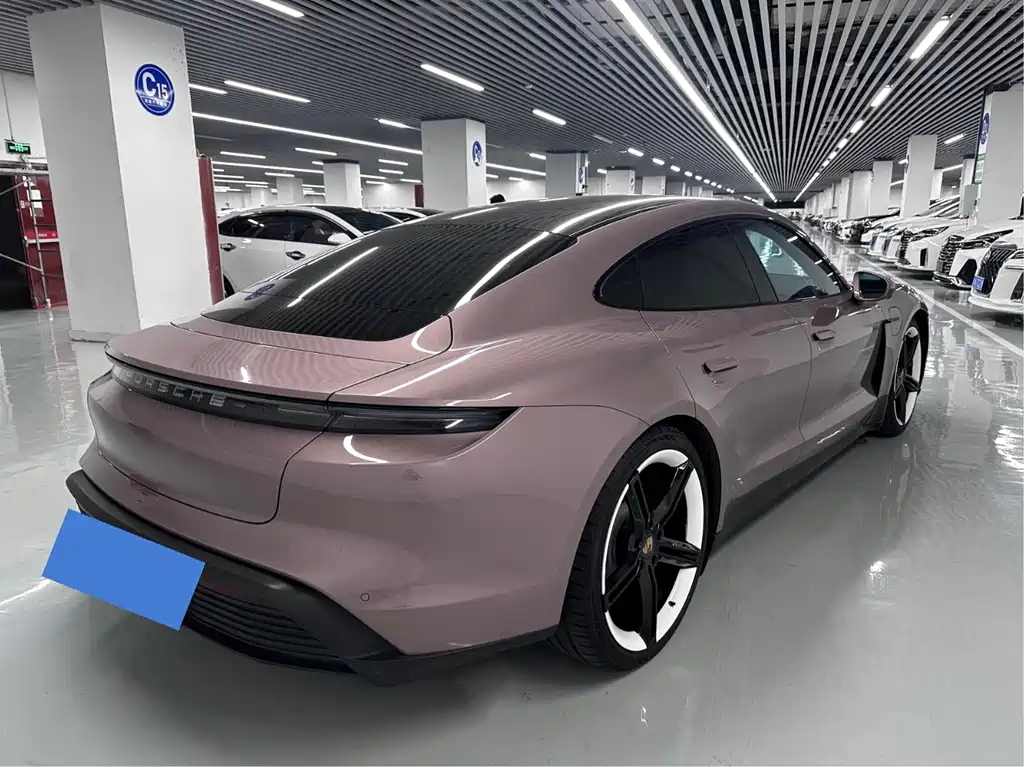 Porsche Taycan 2022 — фото 13