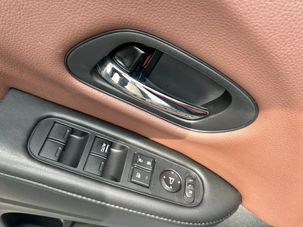 Honda Vezel 2021 — фото 14