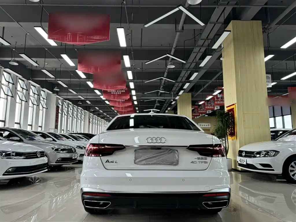 Audi A4L 2020 — фото 5