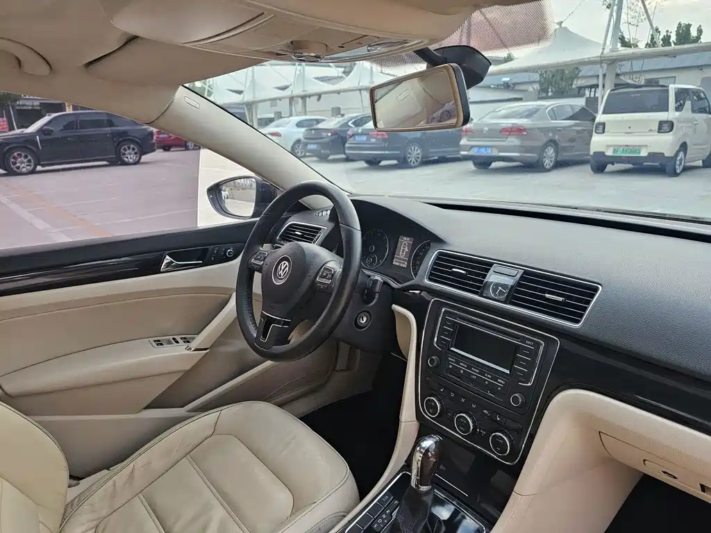 Volkswagen Passat 2015 — фото 13