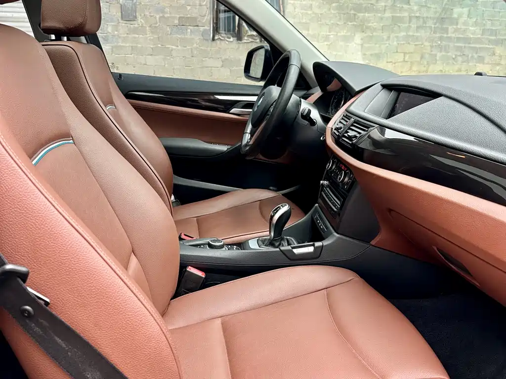 BMW X1 2013 — фото 10