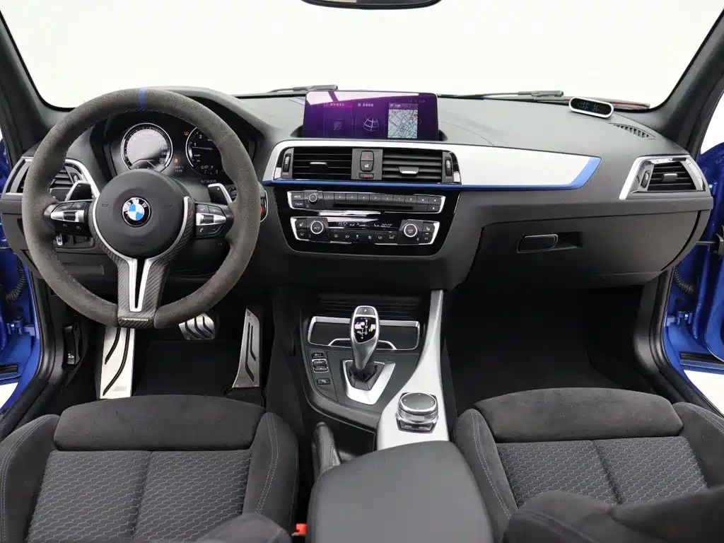 BMW 1 Series 2017 — фото 13