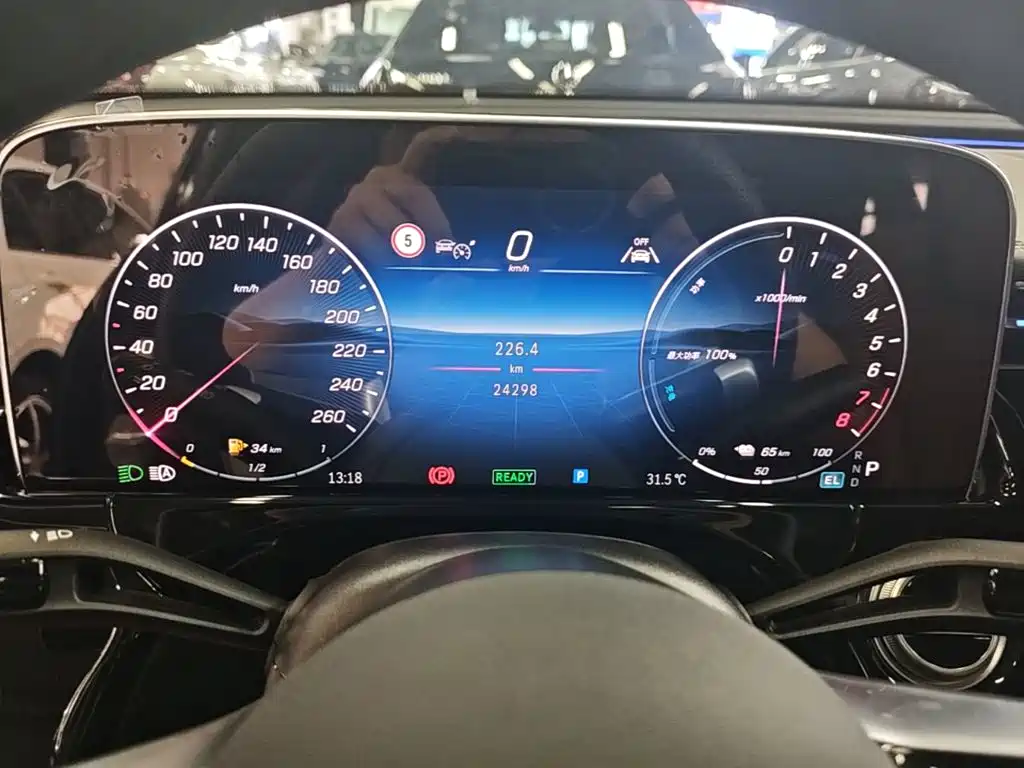 Mercedes-Benz E-Class New Energy 2025 — фото 12