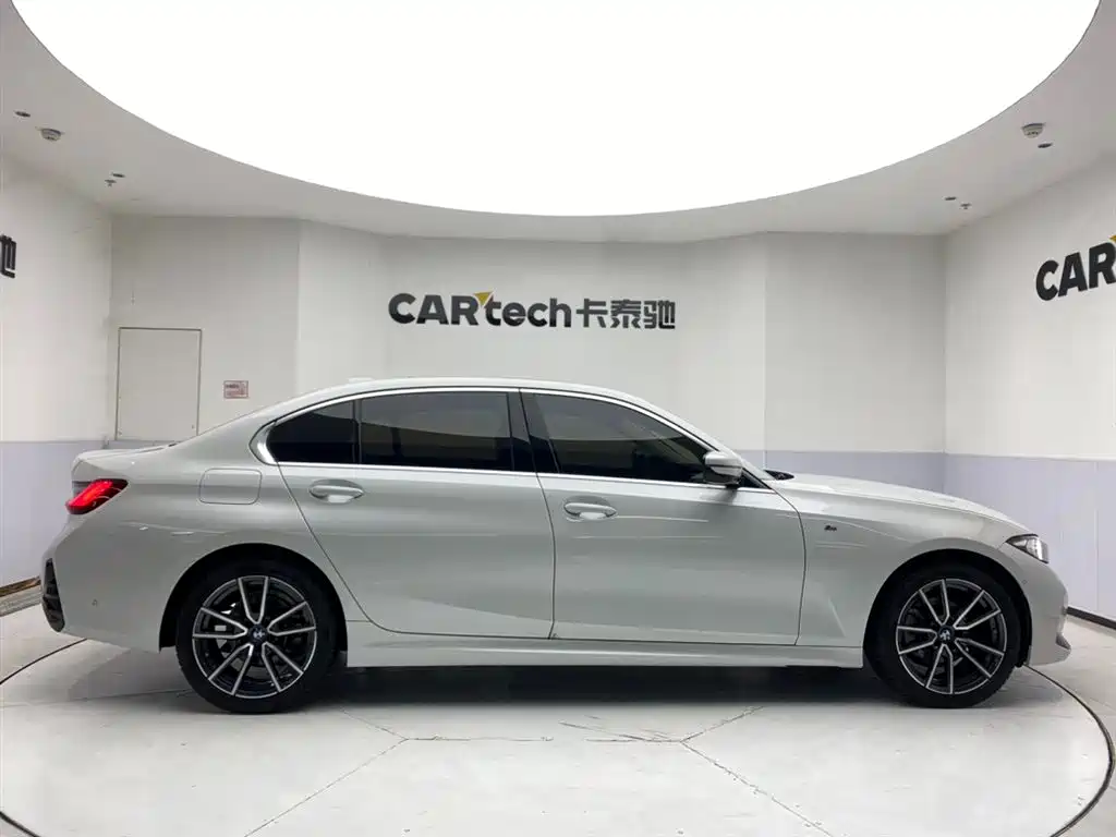 BMW 3 Series 2025