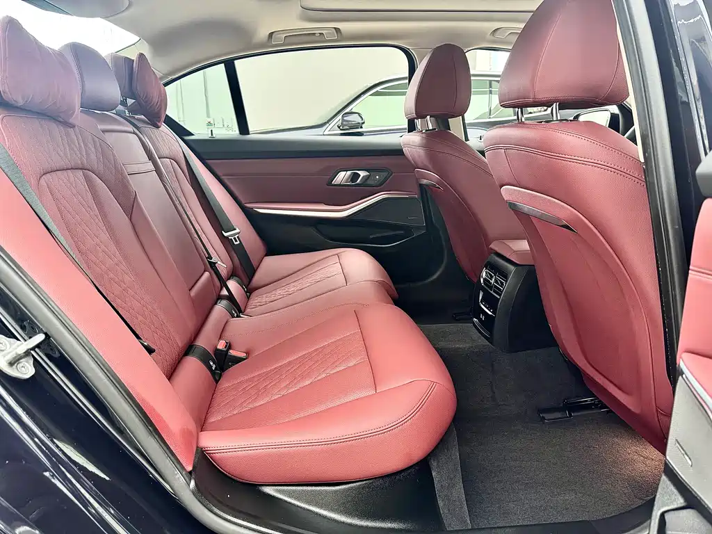BMW i3 2025 — фото 10
