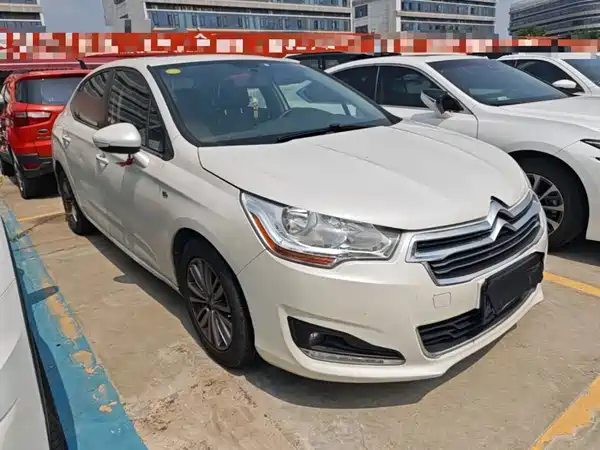 Citroën C4L 2014
