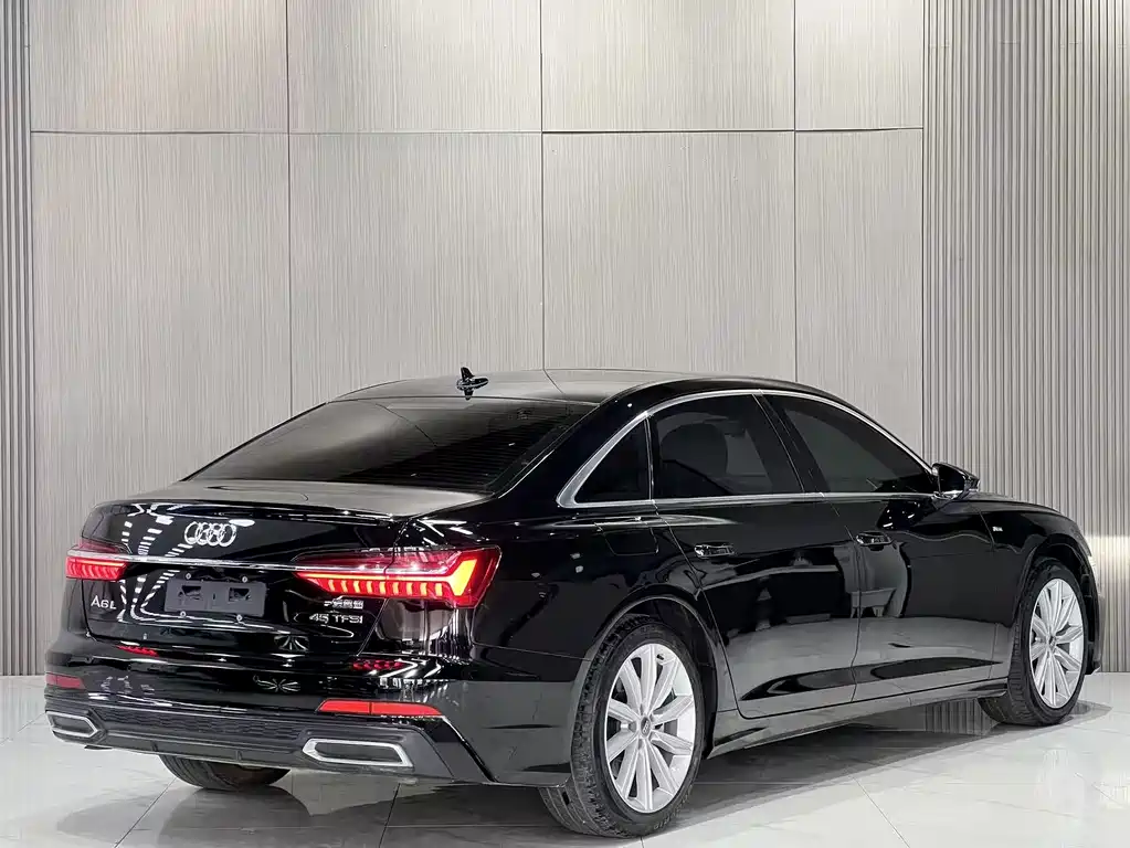 Audi A6L 2021 — фото 11