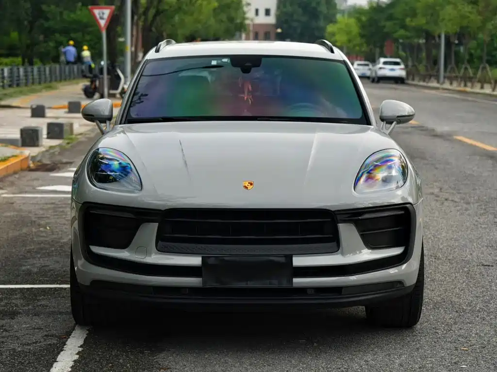 Porsche Macan 2023 — фото 2