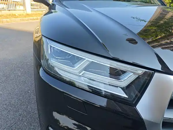 Audi Q5L 2021