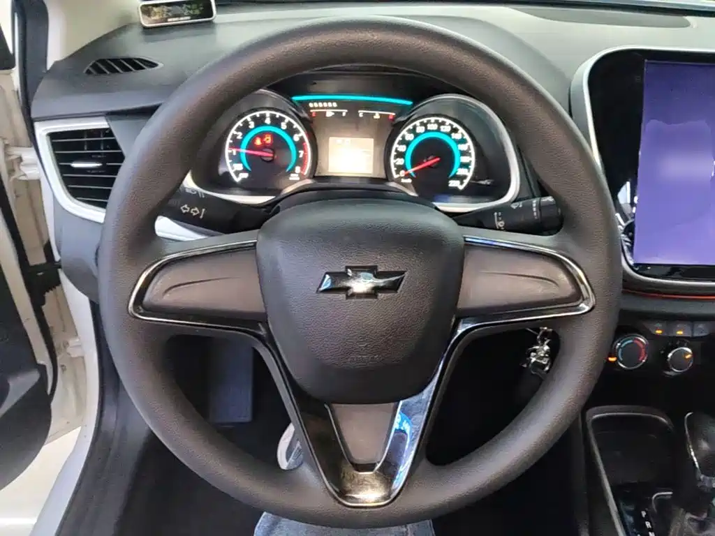 Chevrolet Cavalier 2018 — фото 11