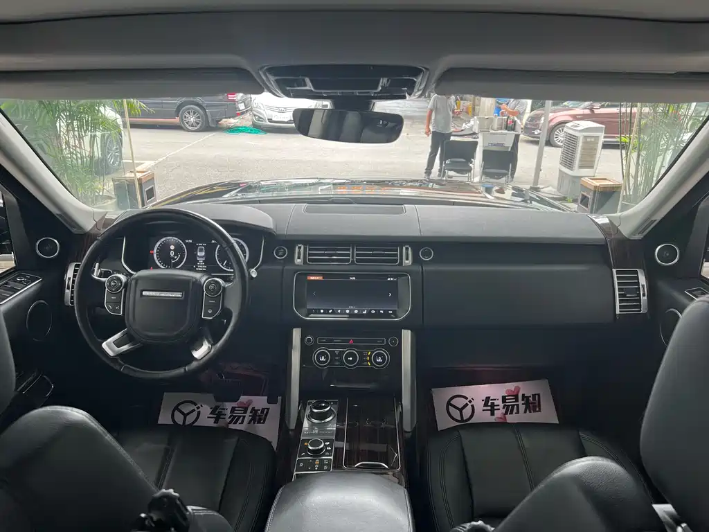 Land Rover Range Rover 2018 — фото 12