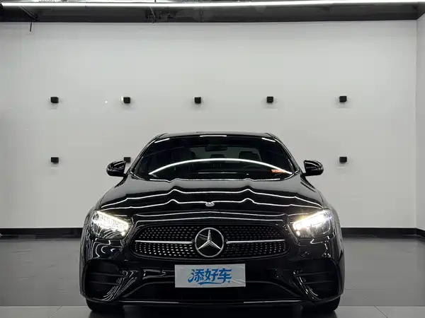 Mercedes-Benz E-Class 2022