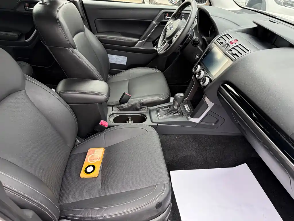 Subaru Forester 2017 — фото 15