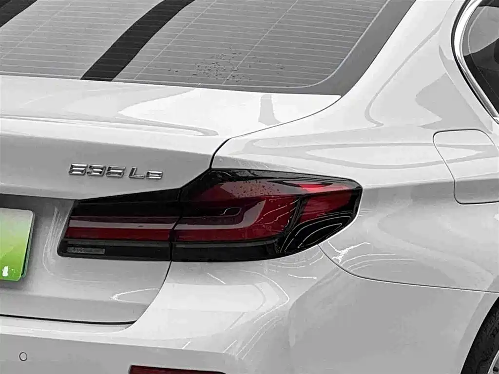BMW 5 Series New Energy 2021 — фото 14