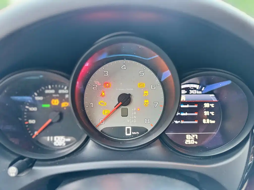Porsche Macan 2015 — фото 9