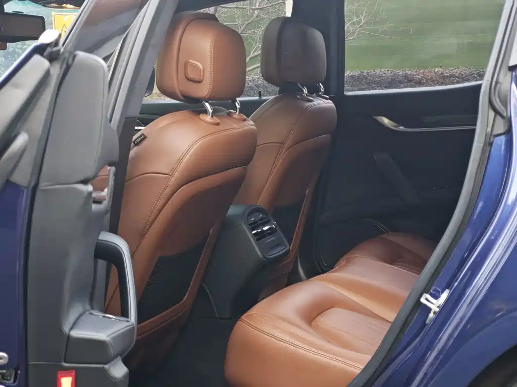 Maserati Ghibli 2016 — фото 10