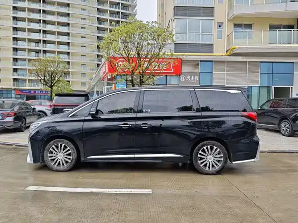GAC Trumpchi M8 2022