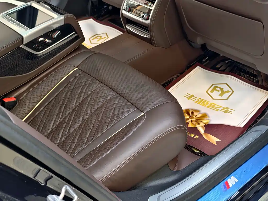 BMW 7 Series 2022 — фото 15