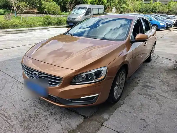 Volvo S60 2015