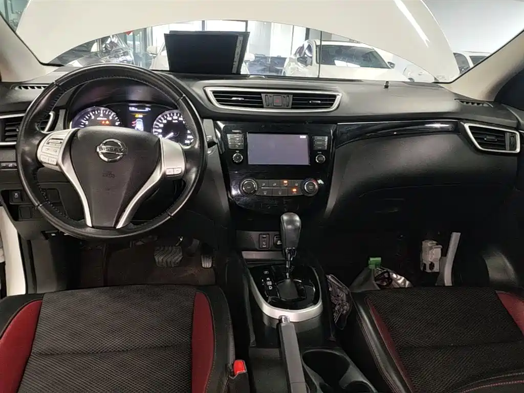 Nissan Qashqai 2018 — фото 10