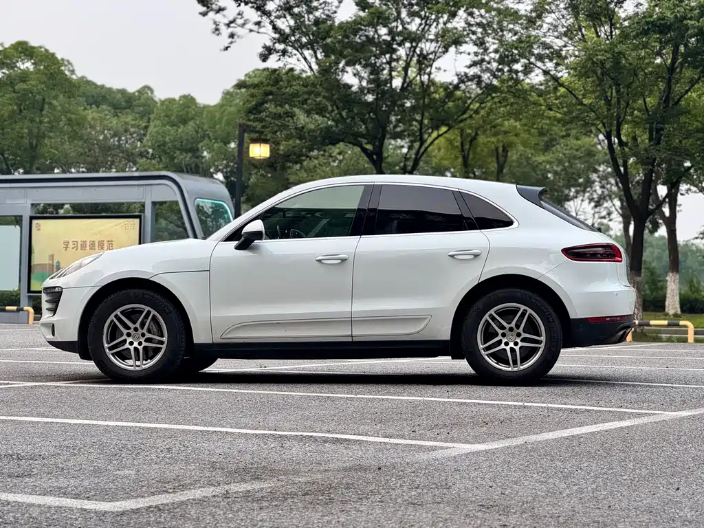 Porsche Macan 2015