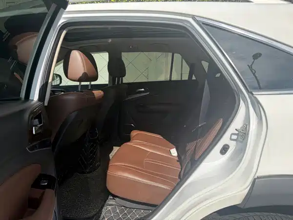 BYD Tang New Energy 2015