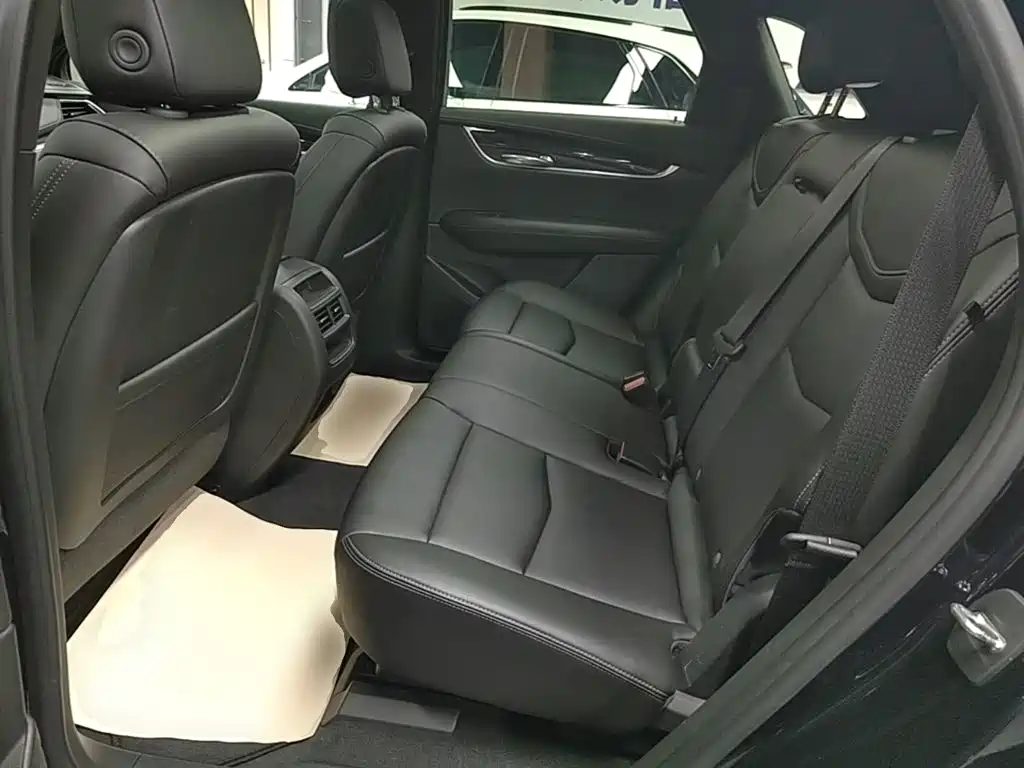Cadillac XT5 2021 — фото 17