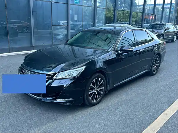 Toyota Crown 2019