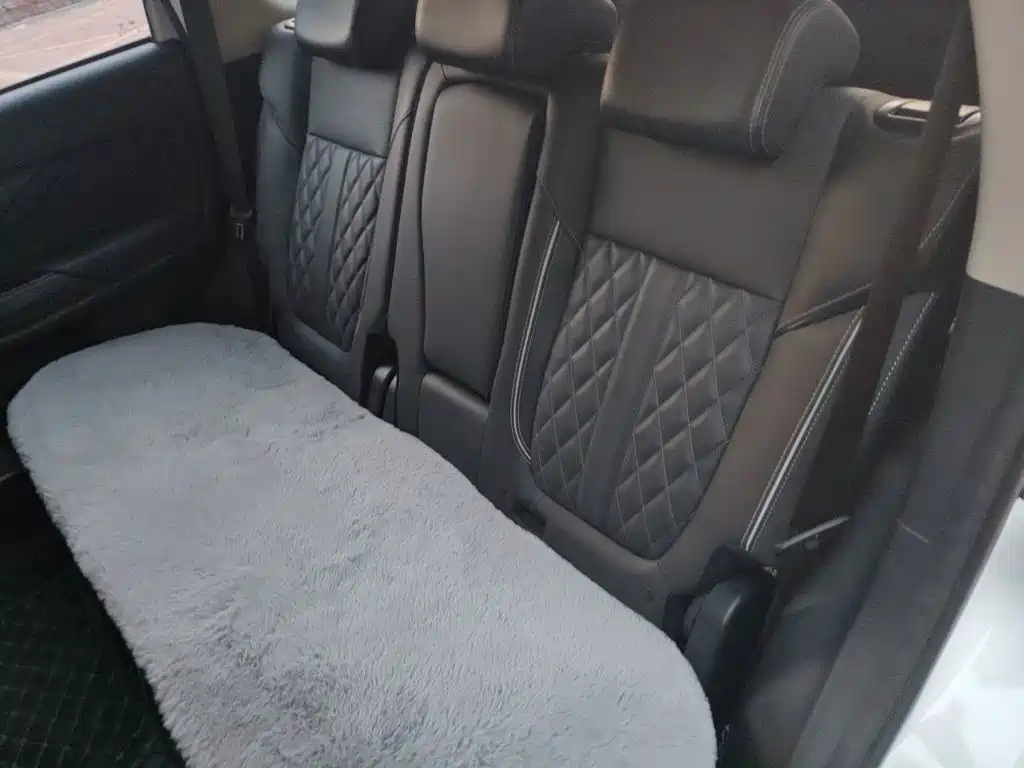 Mitsubishi Outlander 2021 — фото 15