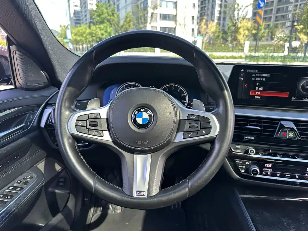 BMW 6 Series GT 2018 — фото 18