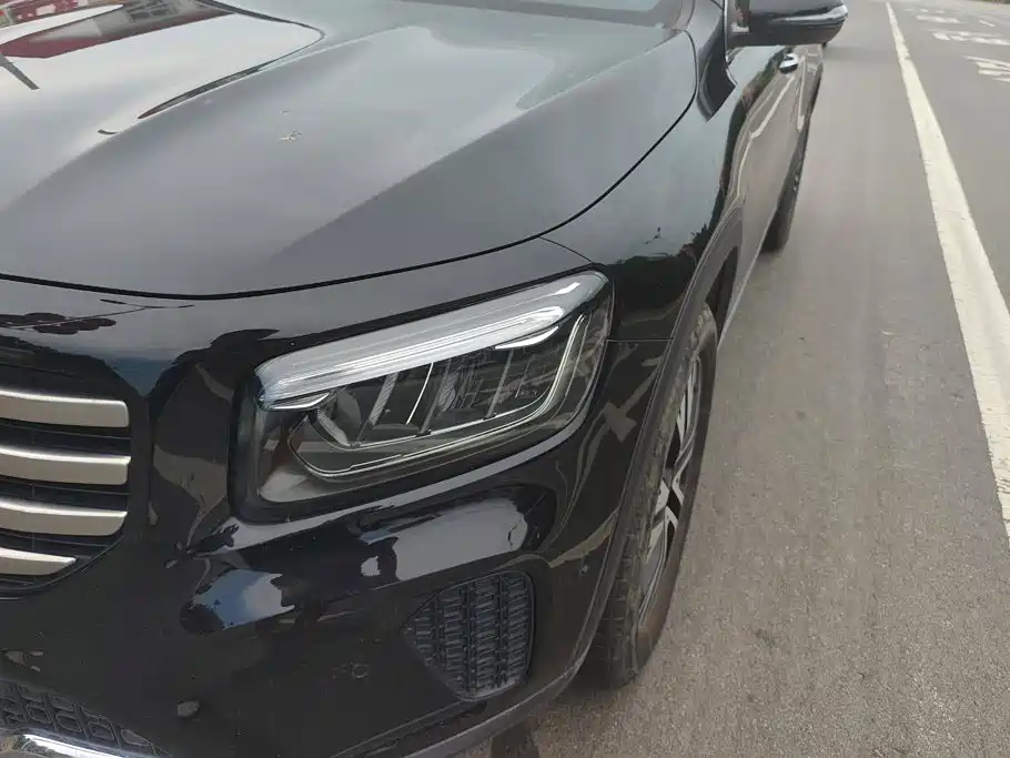 Mercedes-Benz GLB 2024