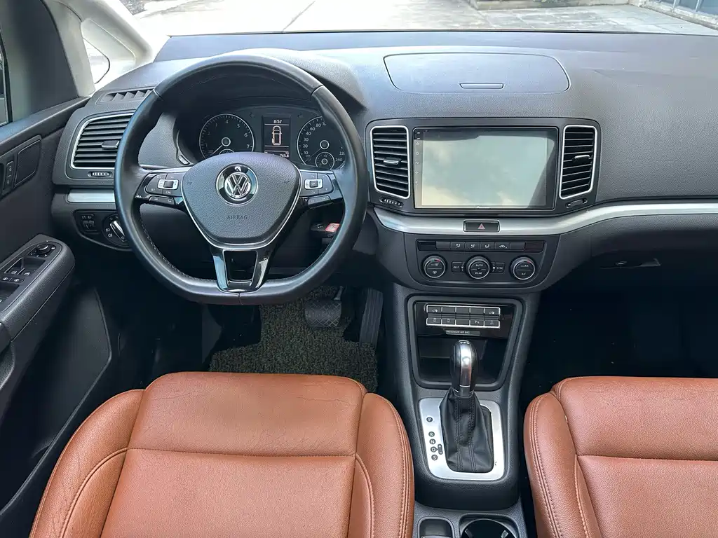Volkswagen Sharan 2018 — фото 11