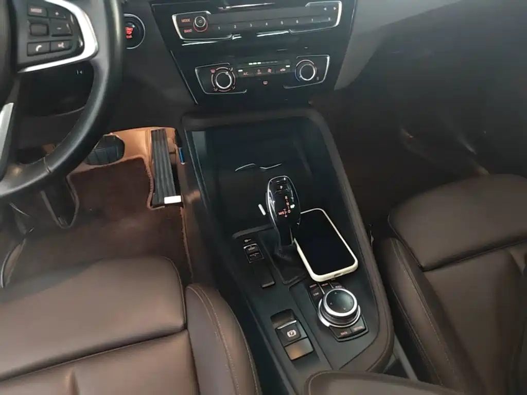 BMW X1 2022 — фото 14