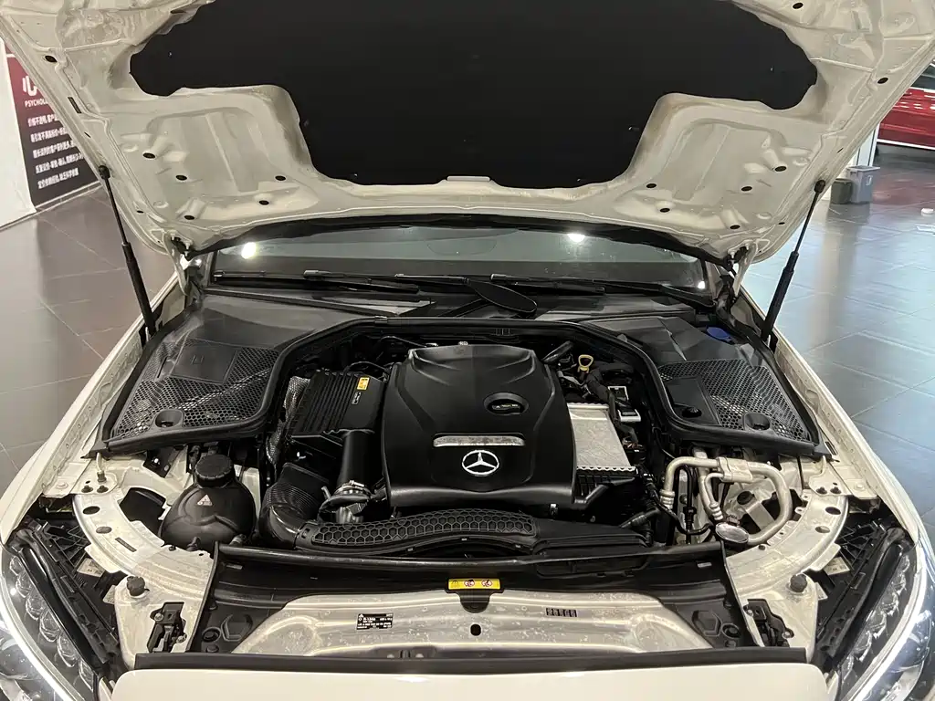 Mercedes-Benz C-Class 2017 — фото 18