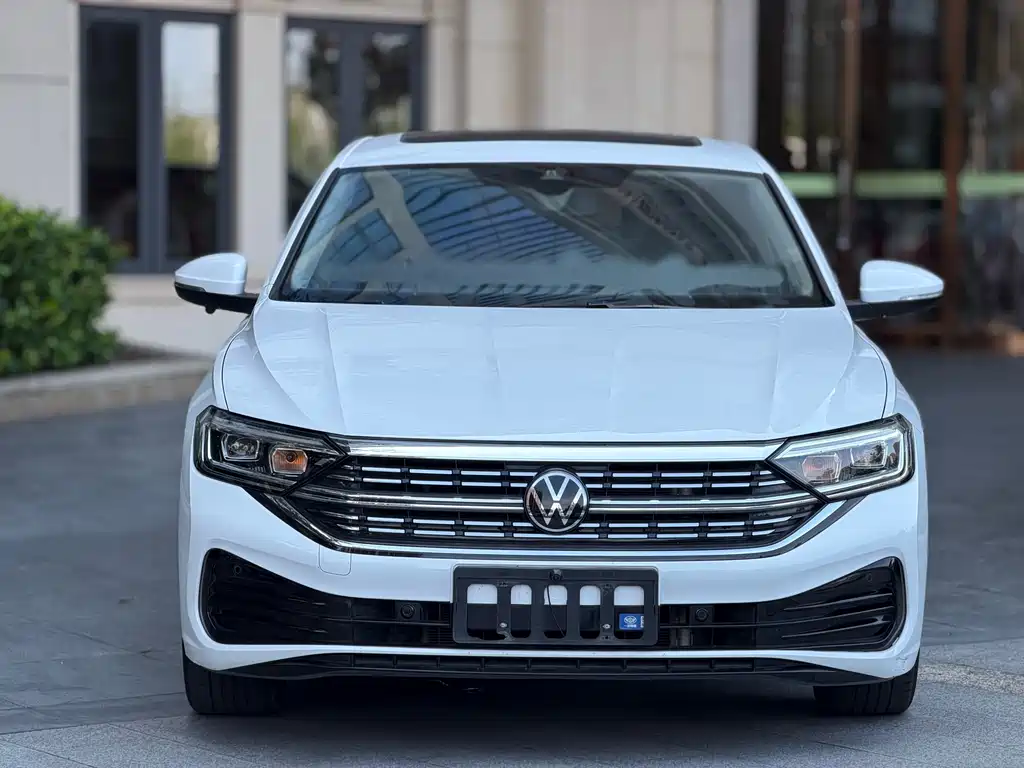 Volkswagen Sagitar 2023
