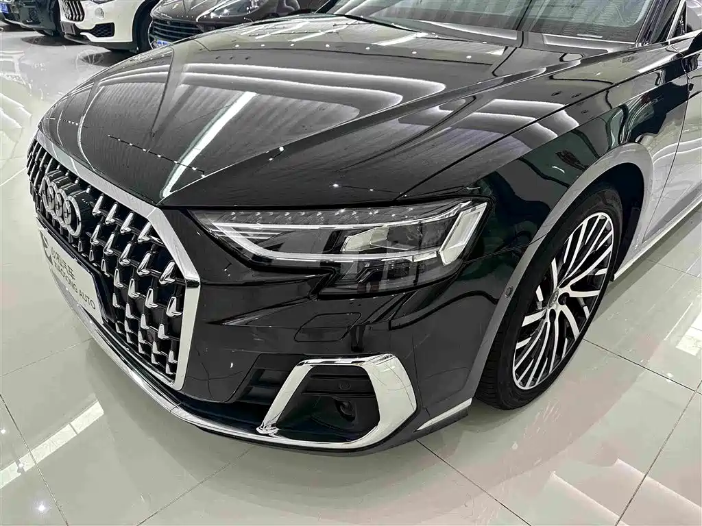 Audi A8 2024 — фото 3