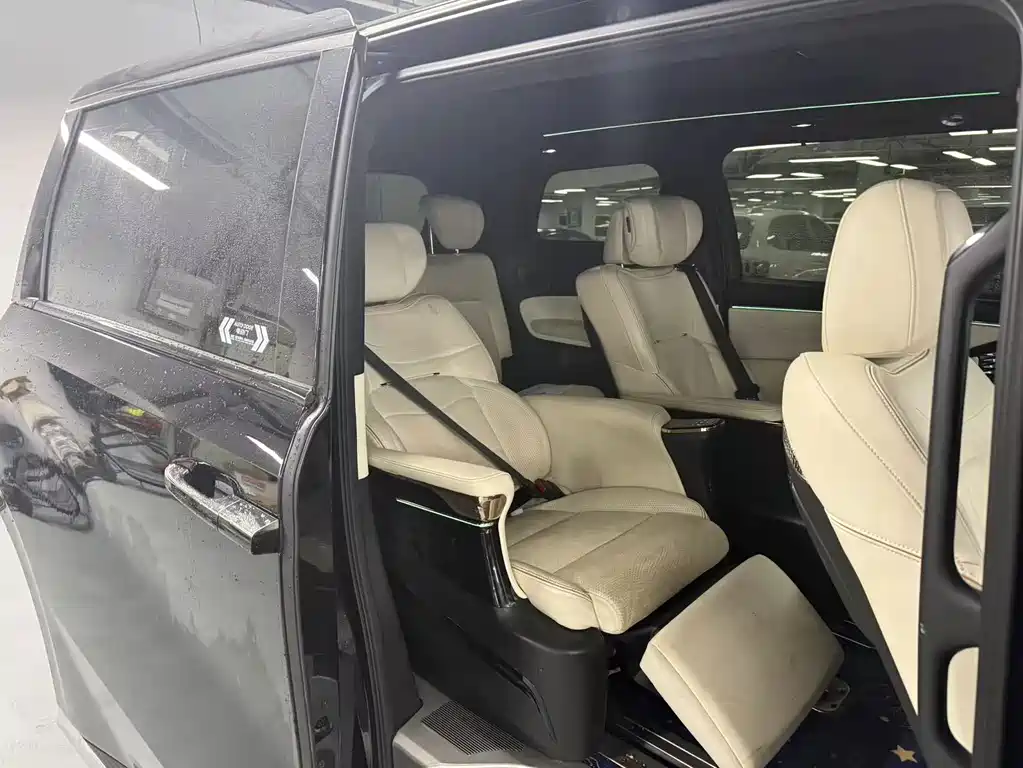 GAC Trumpchi M8 2022 — фото 9